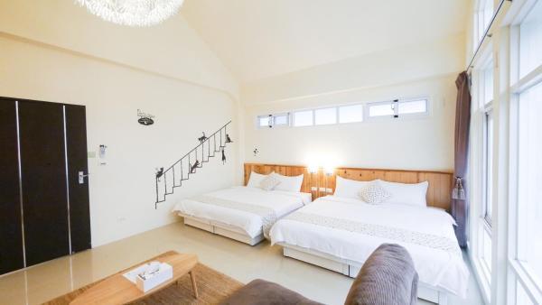 Bear Giant Castle Apartment Kota Hualien Bagian luar foto