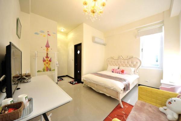 Bear Giant Castle Apartment Kota Hualien Bagian luar foto