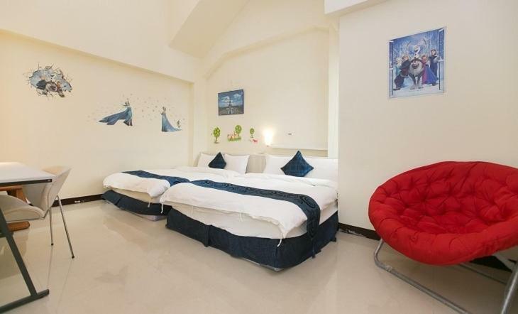 Bear Giant Castle Apartment Kota Hualien Bagian luar foto