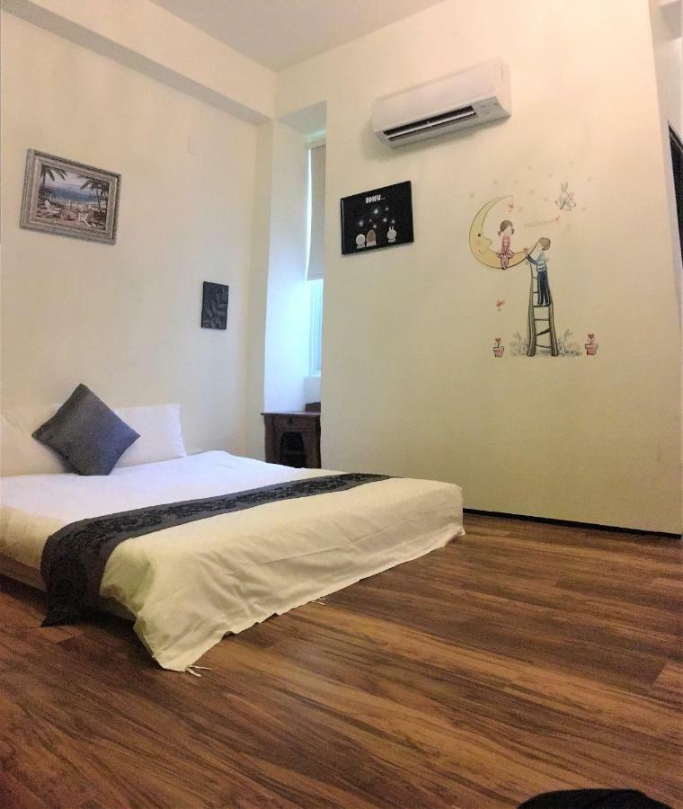 Bear Giant Castle Apartment Kota Hualien Bagian luar foto